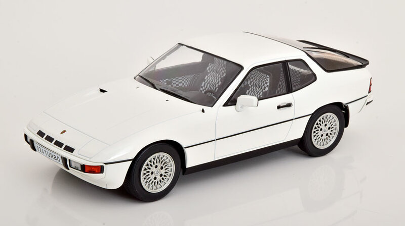 MCG 1:18 Porsche 924 Turbo 1979 wit 