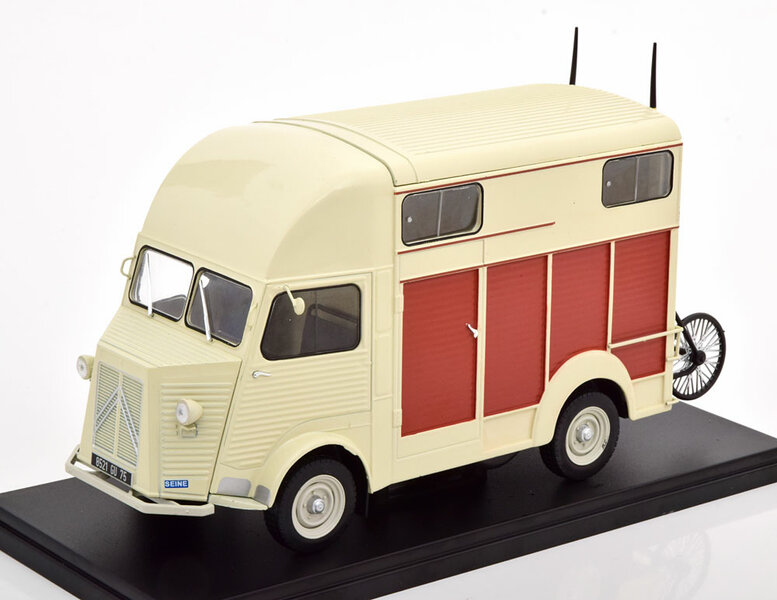 Atlas 1:24 Citroen Type H Van Heuliez Pferde Transporter creme bruin in blisterverpakking