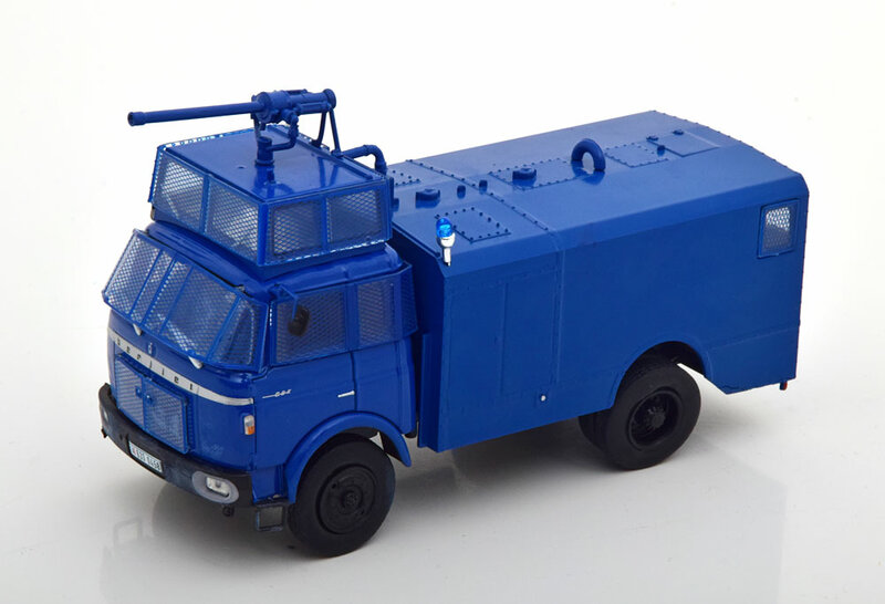 Atlas 1:43 Berliet GBK 80 Politie Gendarmerie 1960 blauw in blisterverpakking