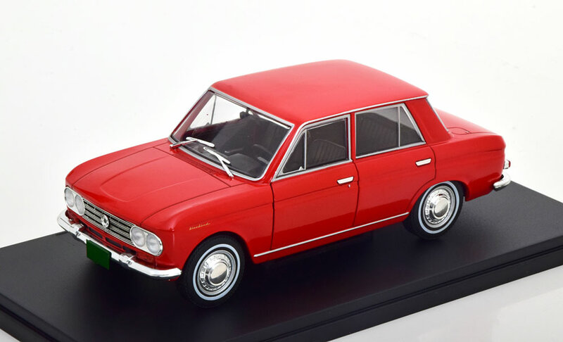 Atlas 1:24 Datsun 410 Bluebird 1964 rood in blisterverpakking