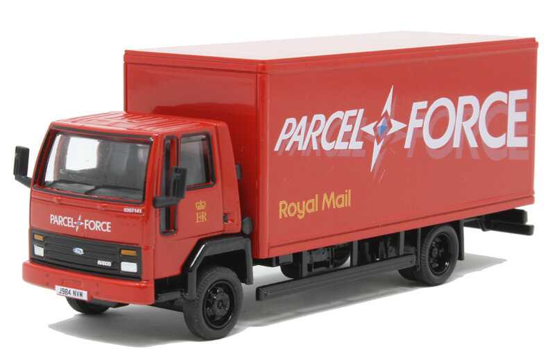 Oxford 1:76 Ford Cargo Van Parcelforce rood