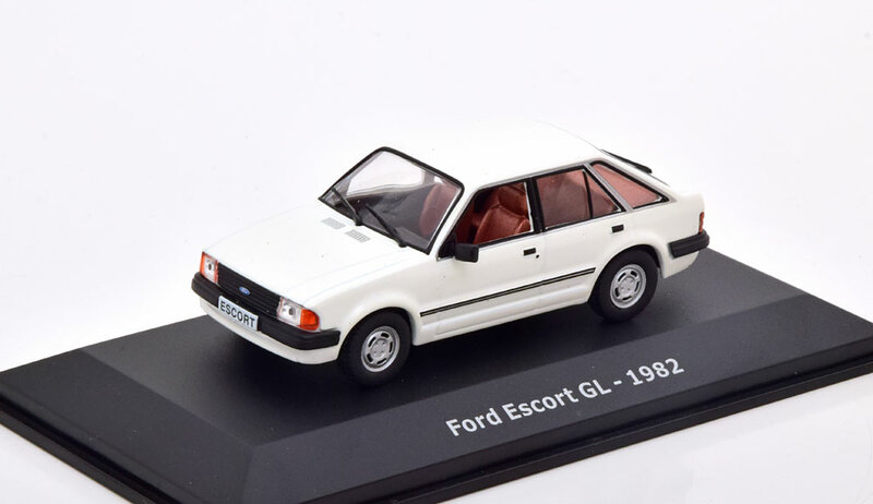 Atlas 1:43 Ford Escort GL 1982 wit in vitrine