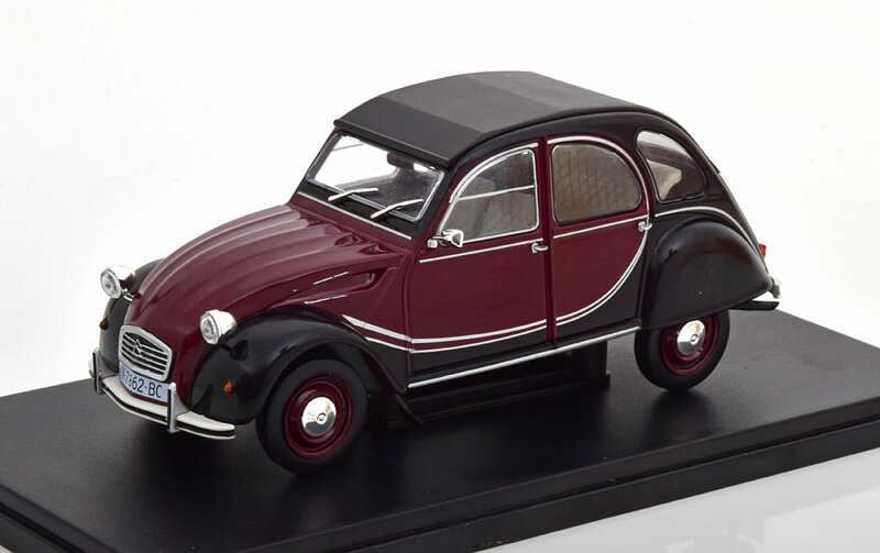 Atlas 1:24 Citroen 2CV Charleston 1982 donkerrood zwart in blisterverpakking