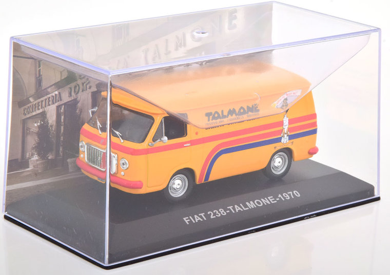 Atlas 1:43 Fiat 238 Talmone 1970 oranje in vitrine 