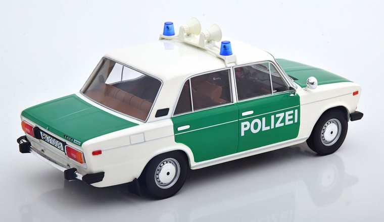 Triple9 Collection 1:18 Lada 2106 Polizei BRD ( German Polizei) 1976 groen wit