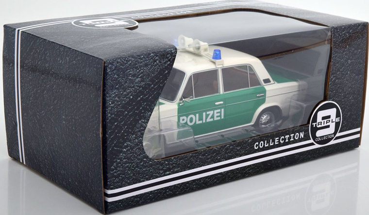 Triple9 Collection 1:18 Lada 2106 Polizei BRD ( German Polizei) 1976 groen wit