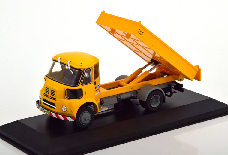 Atlas 1:43 Sava BMC S66 MOP 1962 geel in blisterverpakking