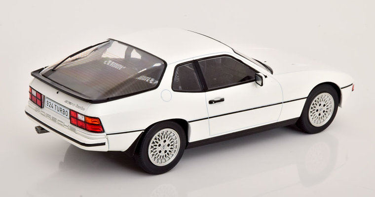 MCG 1:18 Porsche 924 Turbo 1979 wit 