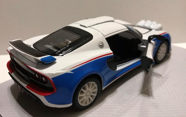 Kinsmart 1:36 Lotus Exige R- GT no 16 wit blauw 2016