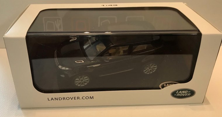 IXO 1:43 Range Rover Evoque 3 doors, santorini black in dealerverpakking