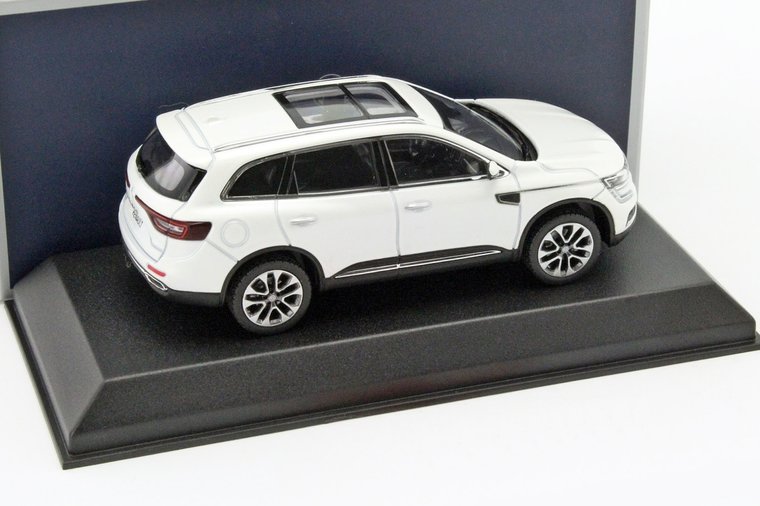 Norev 1:43 Renault Koleos 2016 wit