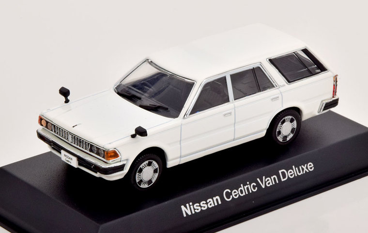 Norev 1:43 Nissan Cedric Van Deluxe 1995 - White