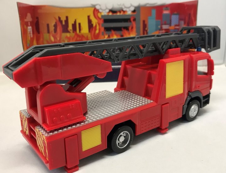 Norev 1:43 Mercedes Benz Atego  ladewagen Plastigam brandweer rood