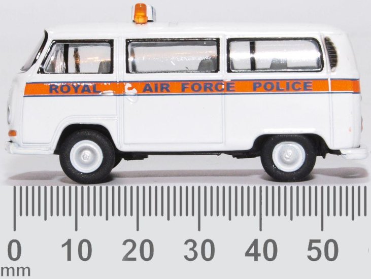 Oxford 1:76 Volkswagen BAY Royal Air Force Police wit