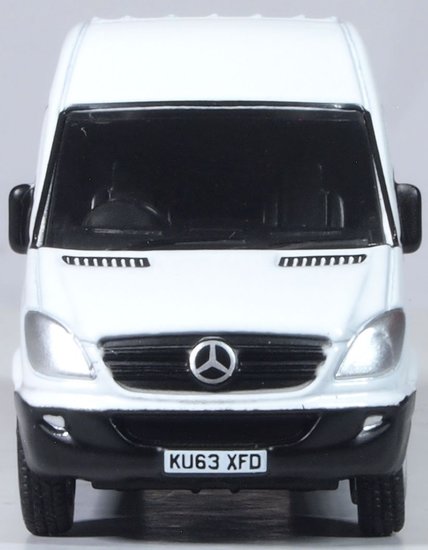 Oxford 1:76 Mercedes Benz Sprinter wit