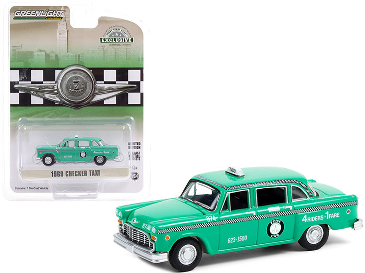 Greenlight 1:64 Checker Taxi, Checker Motors Marathon A11 Staten Island New York zone cab groen