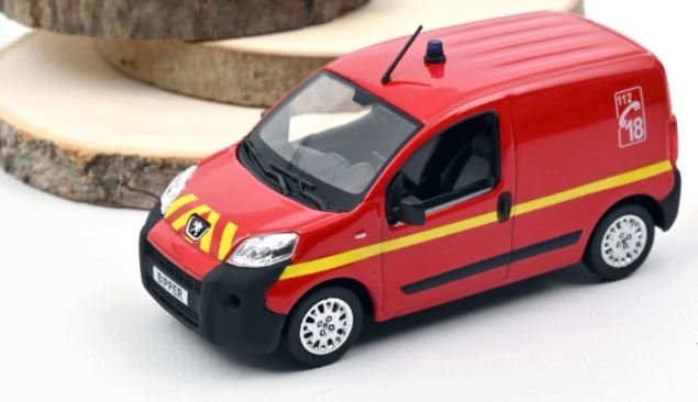 Norev 1:43 Peugeot Bipper 2009 Pompiers in vitrine