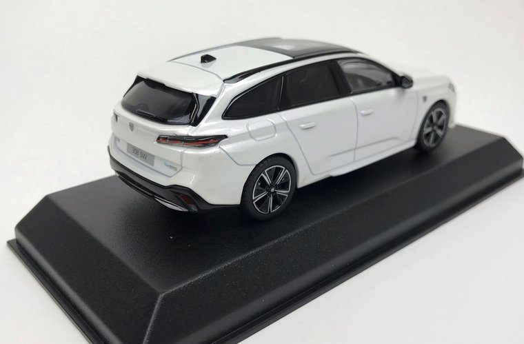 Norev 1:43 Peugeot 308 SW GT 2021 - Pearl White