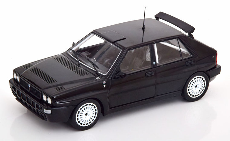 Whitebox 1:24 Lancia Delta Integrale 16V zwart