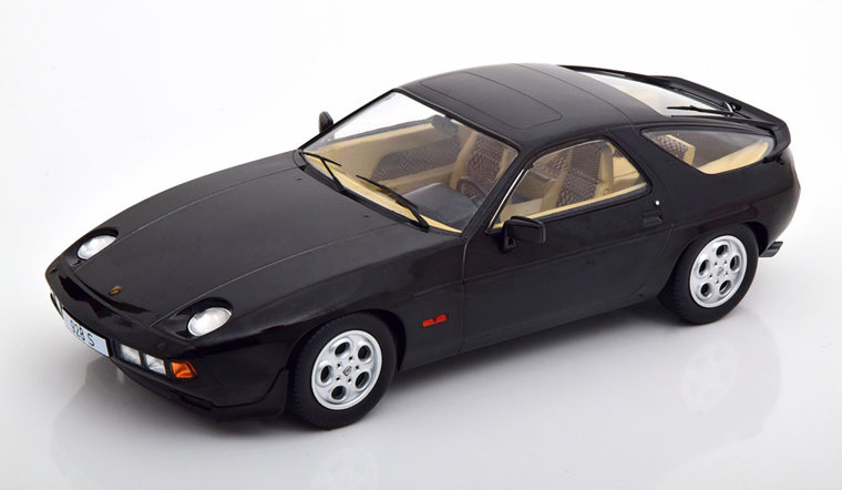 MCG 1:18 Porsche 928 S 1980 zwart