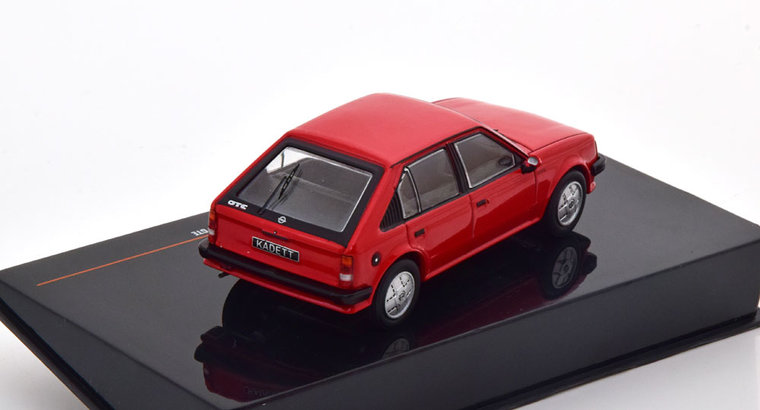 IXO 1:43 Opel Kadett D GTE 1983 rood metallic