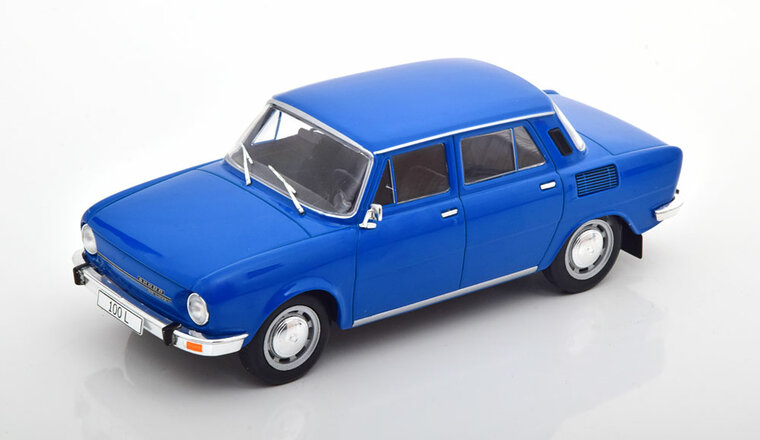 Whitebox 1:24 Skoda 100L Limousine 1969-1976 blauw