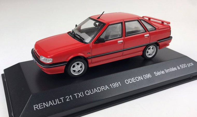 Odeon 1:43 Renault 21 TXi  Quadra 1991 rood