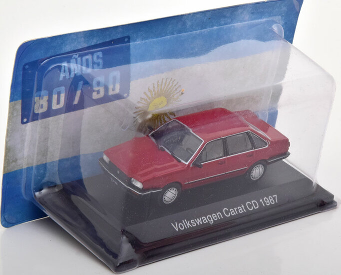 Atlas 1:43 Volkswagen Carat CD Passat 1987 rood, in blisterverpakking