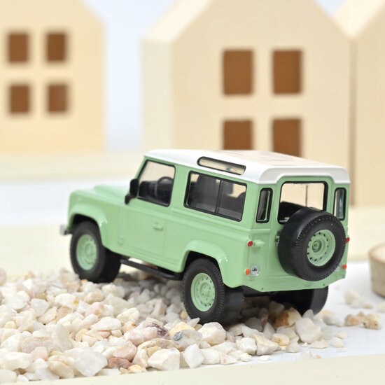 Norev 1:43 Land Rover Defender 1995 Green &amp; White, in blisterverpakking -  Jet-car