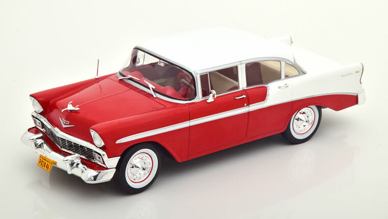 Whitebox 1:24 Chevrolet Bel Air 4- door rood wit