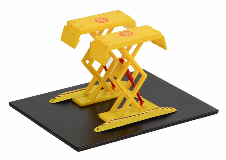 Greenlight 1:64 Shell Oil Auto Body Shop Automotive Double Scissor Lifts Series 1 geel