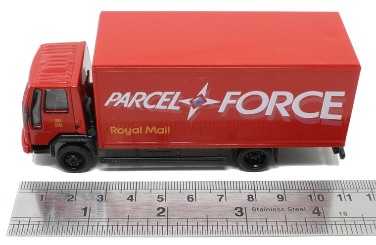 Oxford 1:76 Ford Cargo Van Parcelforce rood