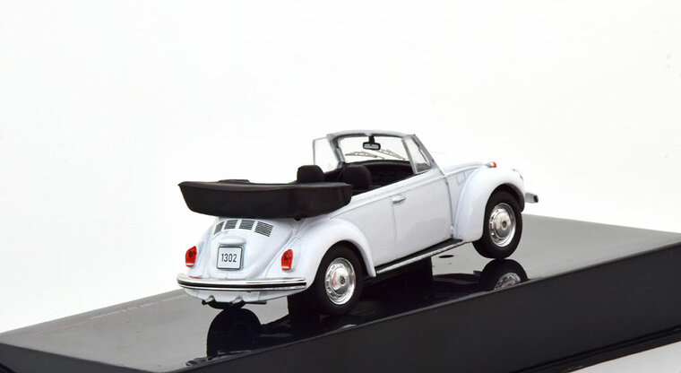 IXO 1:43 Volkswagen Kever 1302 LS Cabriolet 1971 wit