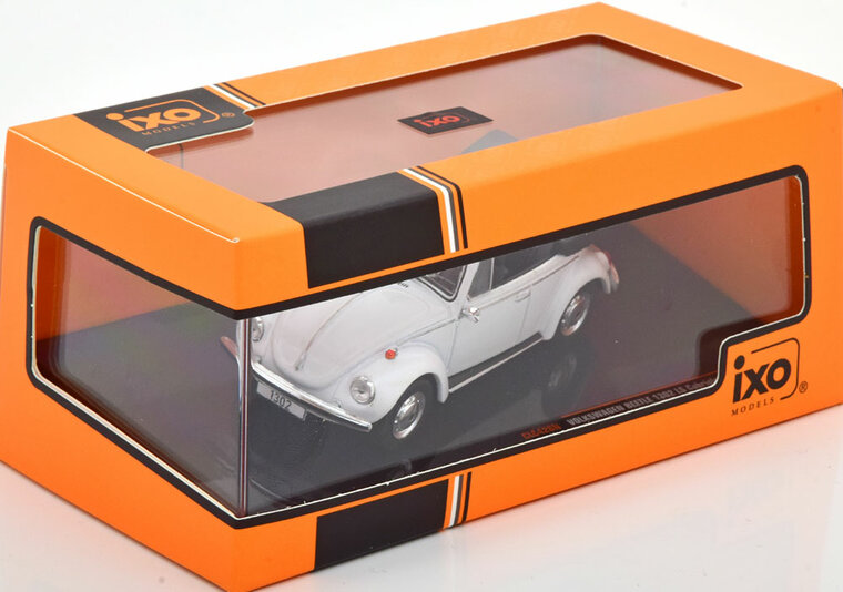 IXO 1:43 Volkswagen Kever 1302 LS Cabriolet 1971 wit