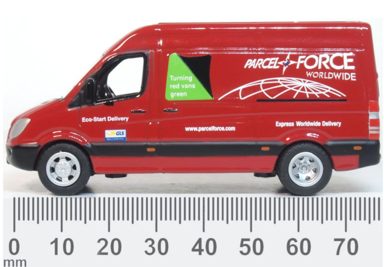 Oxford 1:76 Mercedes Sprinter Parcelforce rood