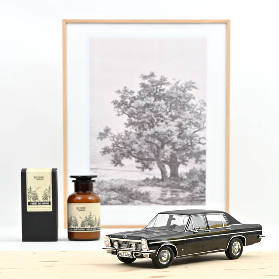 Norev 1:18 Opel Diplomat V8 1969 Black