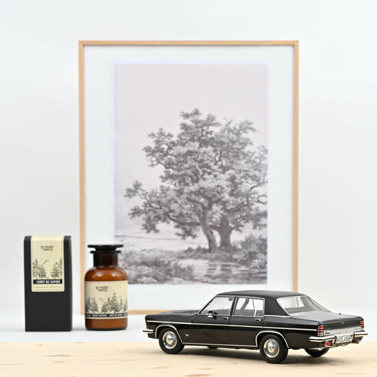 Norev 1:18 Opel Diplomat V8 1969 Black