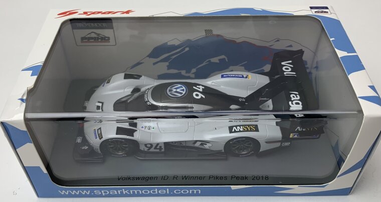 Spark 1:43 Volkswagen ID.R no 94 Romain Dumas Winner Pikes Peak 2018 lichtgrijs