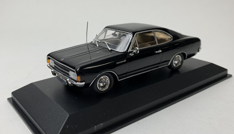 Minichamps 1:43 Opel Rekord C coupe 1966 zwart