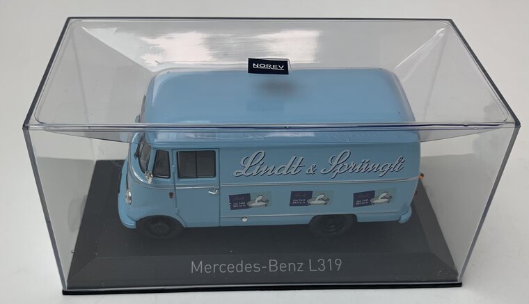 Norev 1:43 Mercedes Benz L319 1957 Lindt &amp; Srungli lichtblauw