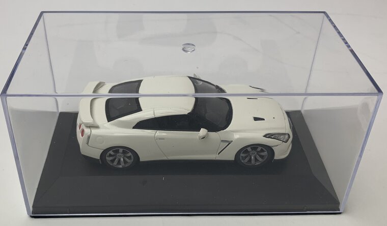 First43 1:43 Nissan GT-R ( R35) 2008 wit