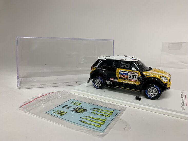 True Scale 1:43 Mini Countryman All4 Racing no 307, Monster X-Raid Team Novitskiy - Zhiltsov, Dakar Rally 3rd Place 2013, met schade