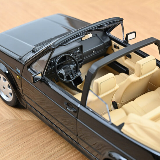 Norev 1:18 Volkswagen Golf Cabriolet 1992 Black