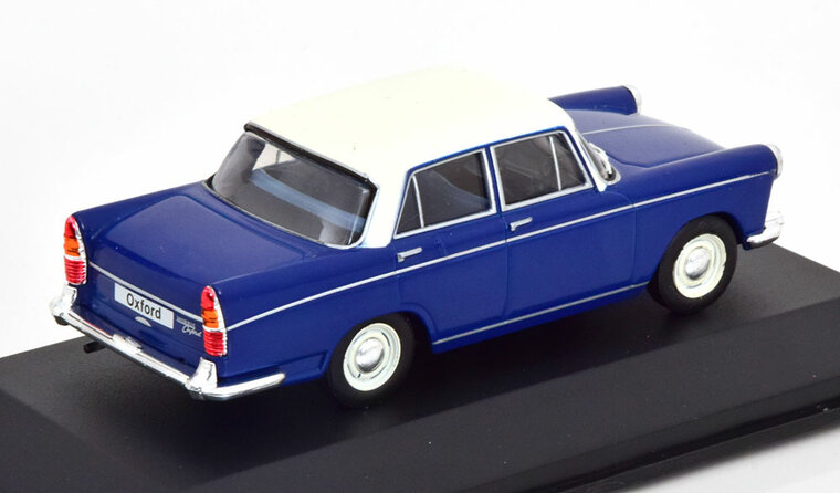 Atlas 1:43 Morris Oxford Series VI 1970 blauw wit. Leverbaar week 4