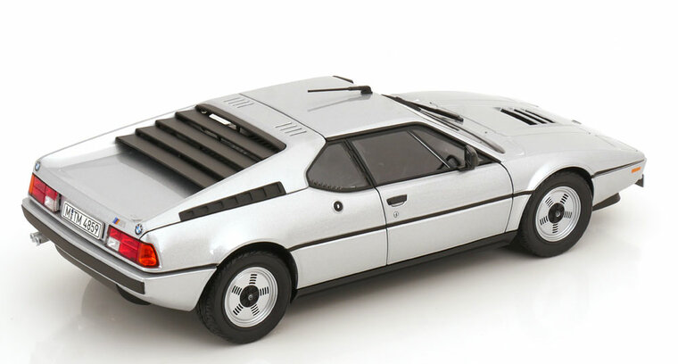 Norev 1:18 BMW M1 1980 zilver metallic