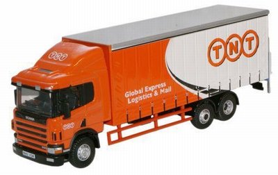 Oxford 1:76 Scania 94 6 Wheel Curtainside TNT oranje wit