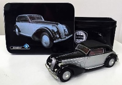 Solido 1:43 Lancia Astura zilver zwart