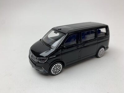 Bburago 1:43 Volkswagen T6.1 Transpoter 2020 zwart in window box