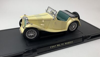 Lucky Diecast 1:18 MG TC Midget 1947 licht beige