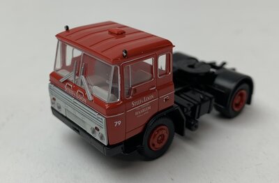 Brekina 1:87 DAF FT 2600 SZM, Steef v. Loon, Haarlem - Wagen 79, 1962 rood, trekker